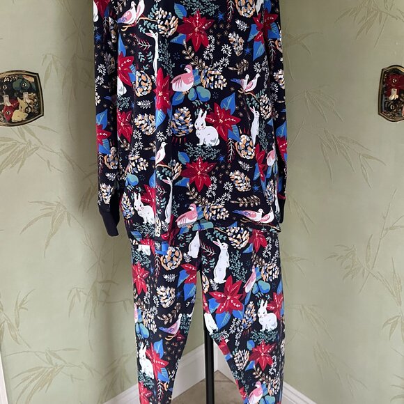 VERA BRADLEY PAJAMAS (PANTS/SHIRT: SET):NWT WINTER FOREST  XL - Picture 14 of 15